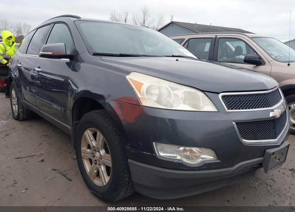 2009 CHEVROLET TRAVERSE LT VIN: 1GNEV23D89S113852