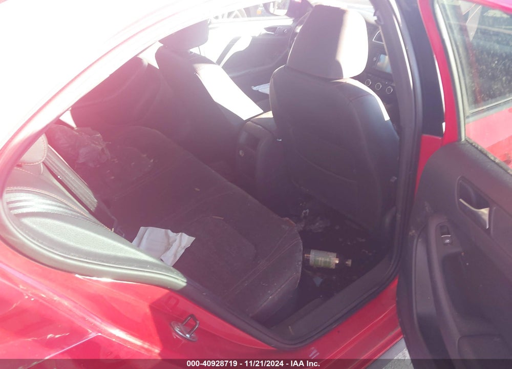 2013 VOLKSWAGEN JETTA GLI AUTOBAHN W/NAV VIN: 3VW5A7AJ4DM275311