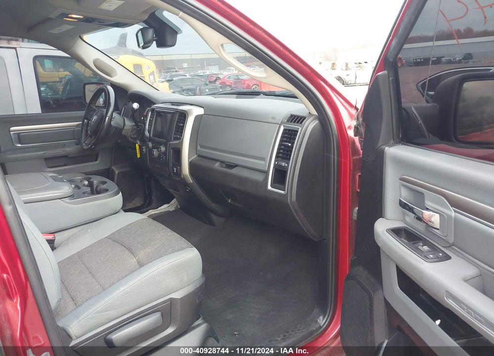 2013 RAM 1500 BIG HORN VIN: 1C6RR7GT9DS548229