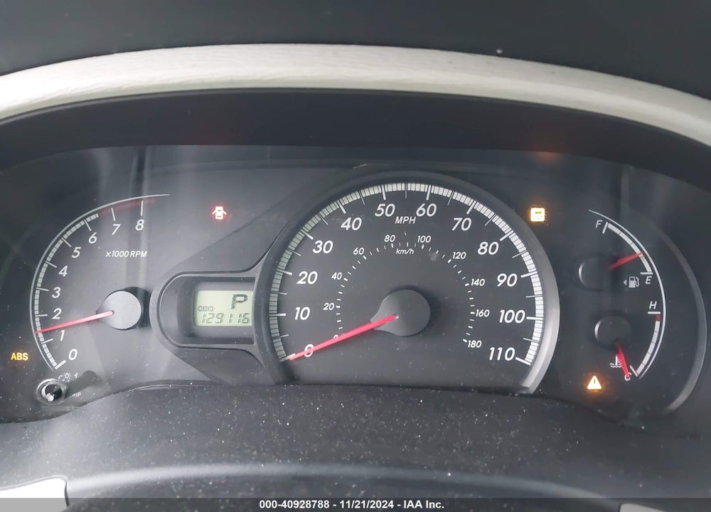 2011 TOYOTA SIENNA LE V6 VIN: 5TDKK3DC7BS054808