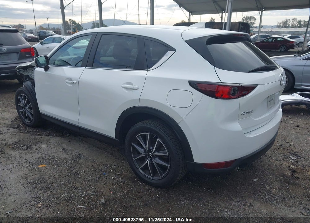 2018 MAZDA CX-5 TOURING VIN: JM3KFACM0J0419325