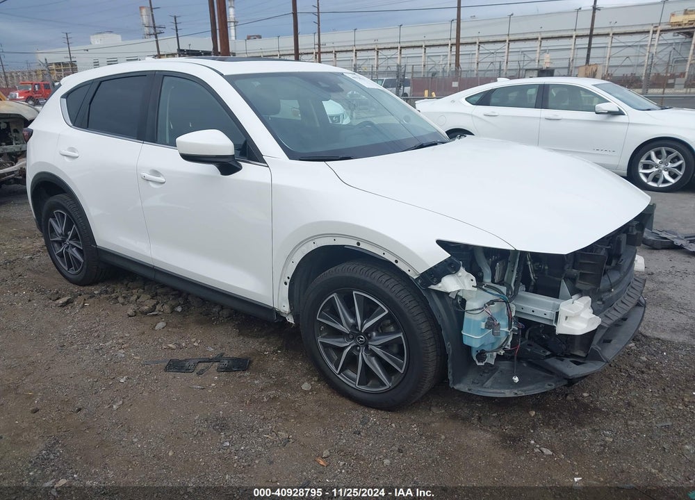 2018 MAZDA CX-5 TOURING VIN: JM3KFACM0J0419325