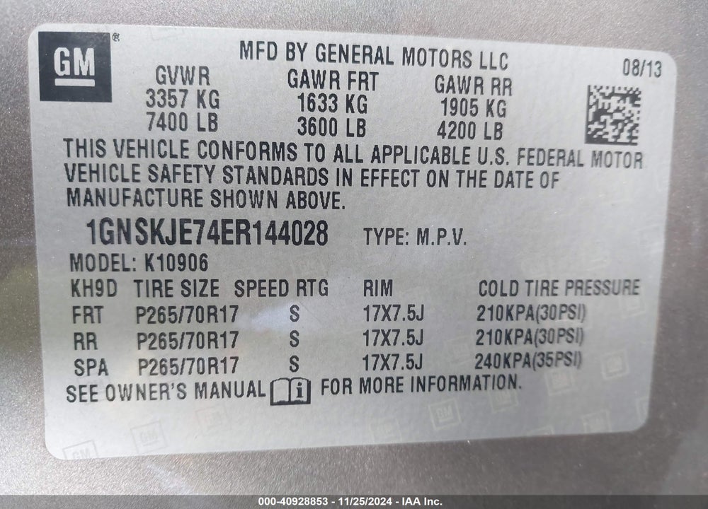2014 CHEVROLET SUBURBAN 1500 LT VIN: 1GNSKJE74ER144028