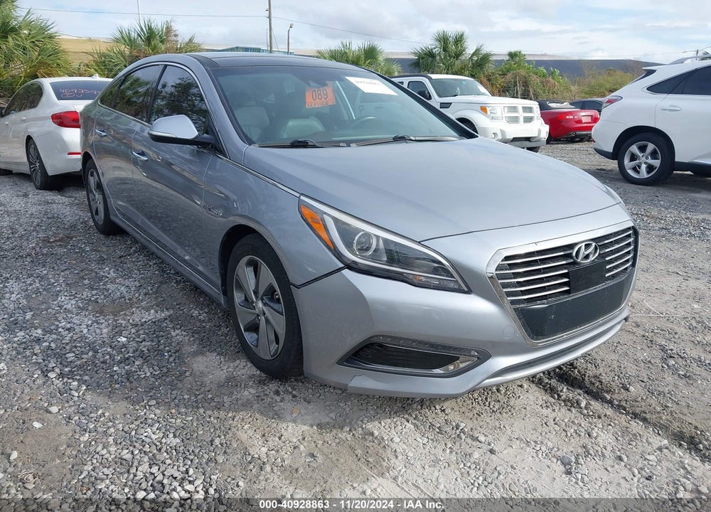 2016 HYUNDAI SONATA HYBRID LIMITED VIN: KMHE34L14GA019076