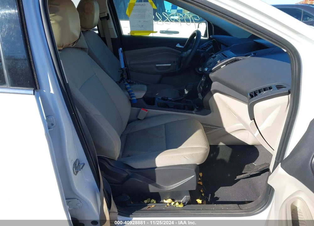 2017 FORD ESCAPE VIN: 1FMCU0GD5HUC63126