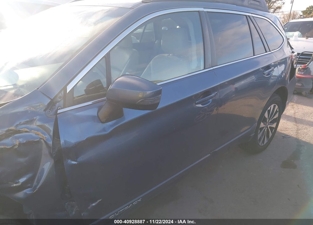 2017 SUBARU OUTBACK 2.5I LIMITED VIN: 4S4BSANC6H3227145