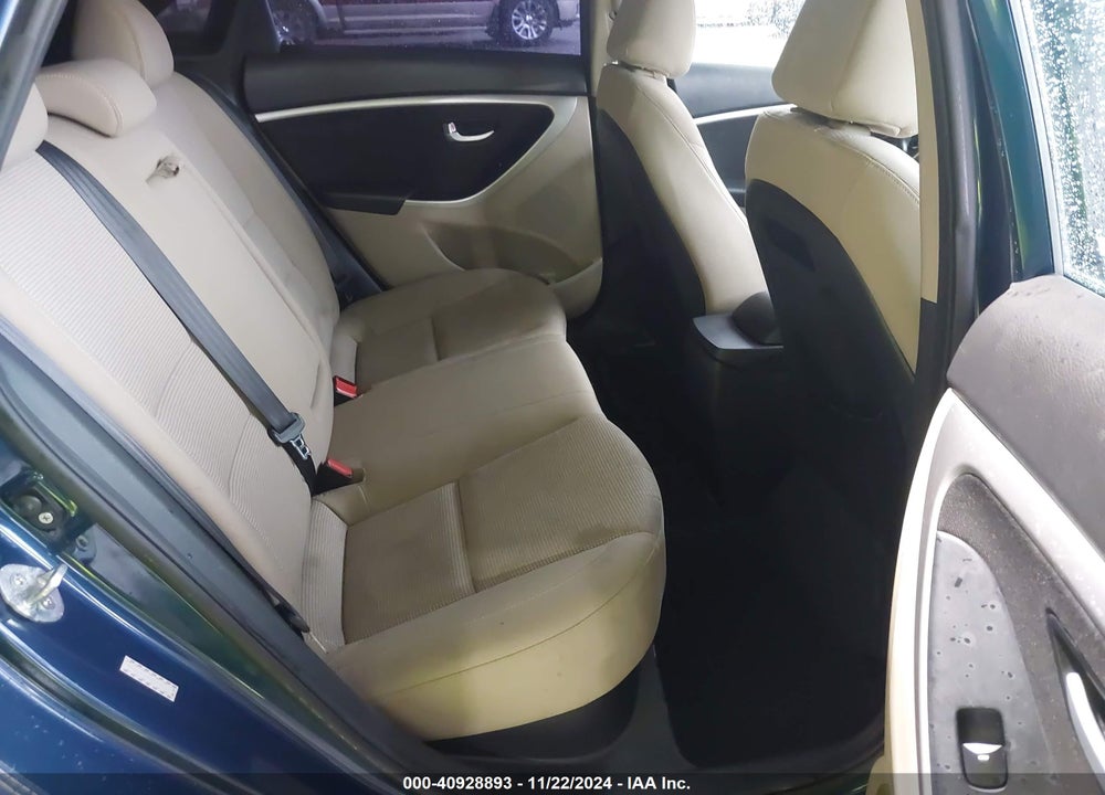 2016 HYUNDAI ELANTRA GT VIN: KMHD35LHXGU274053