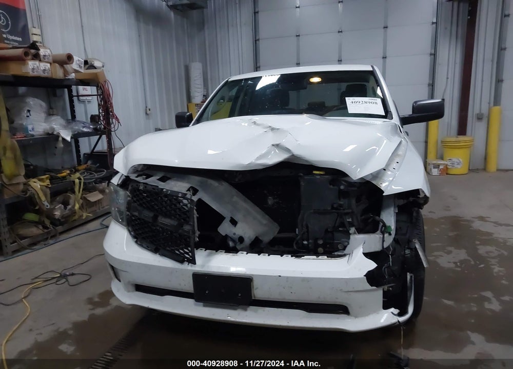 2014 RAM 1500 EXPRESS VIN: 1C6RR7FT6ES106186