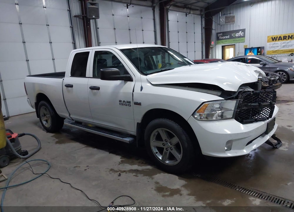 2014 RAM 1500 EXPRESS VIN: 1C6RR7FT6ES106186