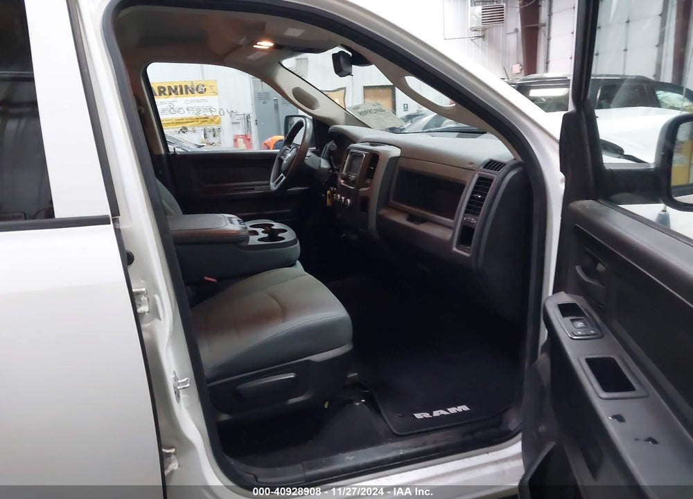 2014 RAM 1500 EXPRESS VIN: 1C6RR7FT6ES106186
