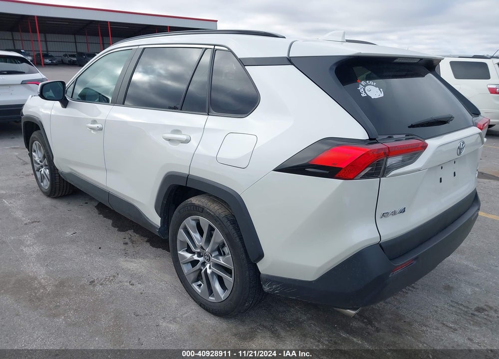 2022 TOYOTA RAV4 XLE PREMIUM VIN: 2T3A1RFV5NW288674
