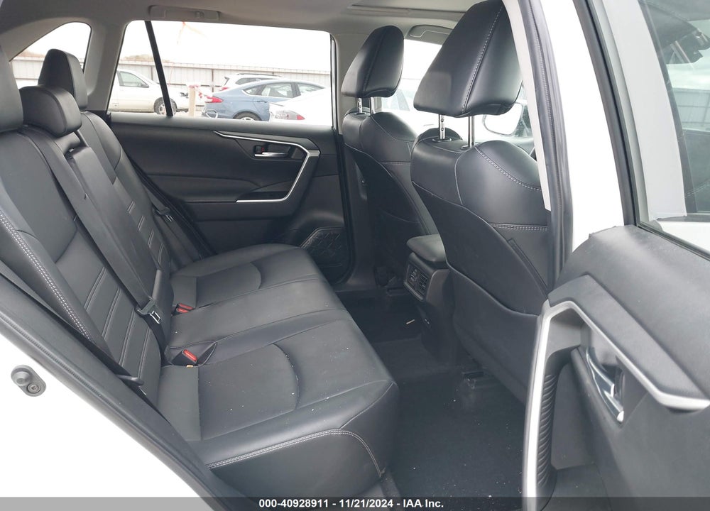 2022 TOYOTA RAV4 XLE PREMIUM VIN: 2T3A1RFV5NW288674