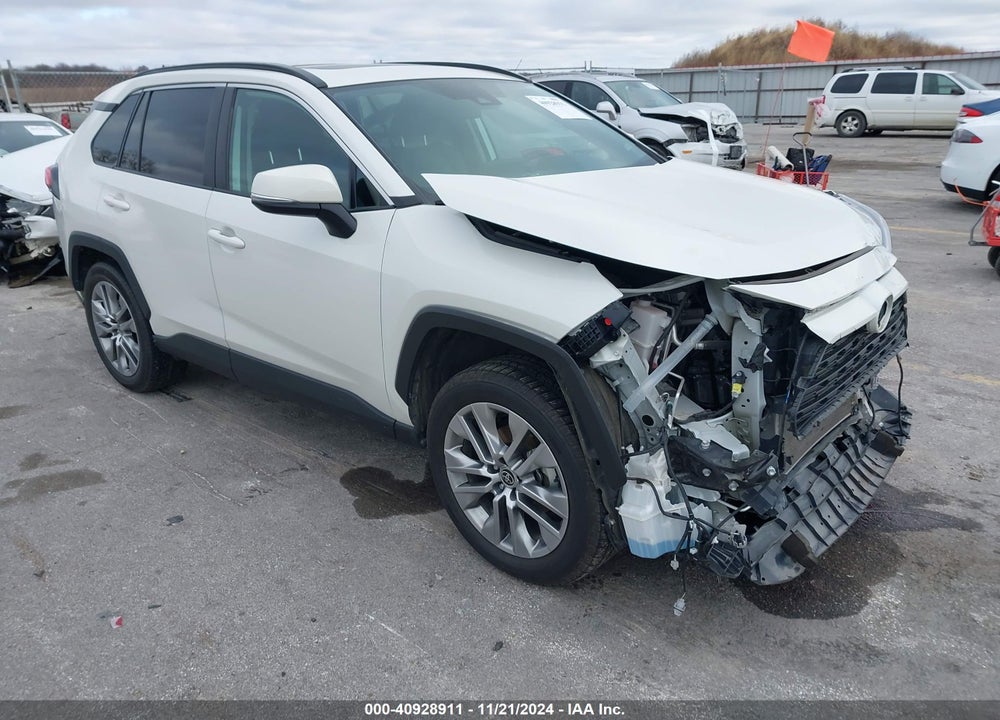 2022 TOYOTA RAV4 XLE PREMIUM VIN: 2T3A1RFV5NW288674