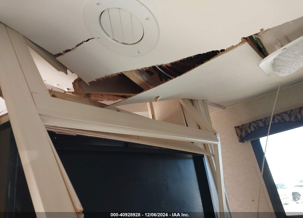 2016 WINNEBAGO OTHER VIN: 54CA11P26G1C14061
