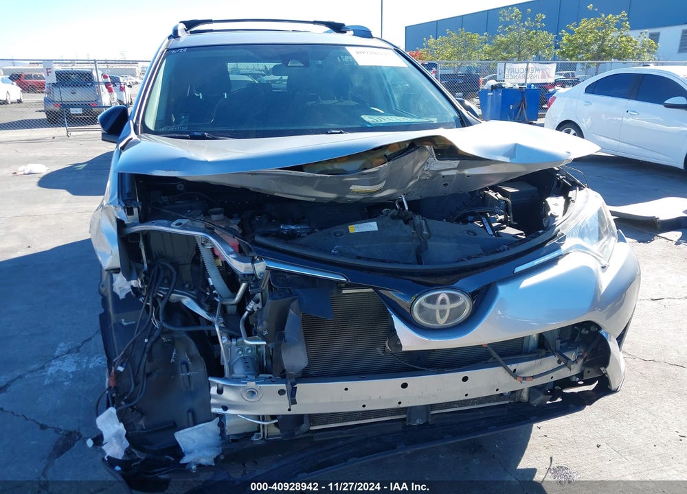 2017 TOYOTA RAV4 LE VIN: 2T3ZFREV1HW346256