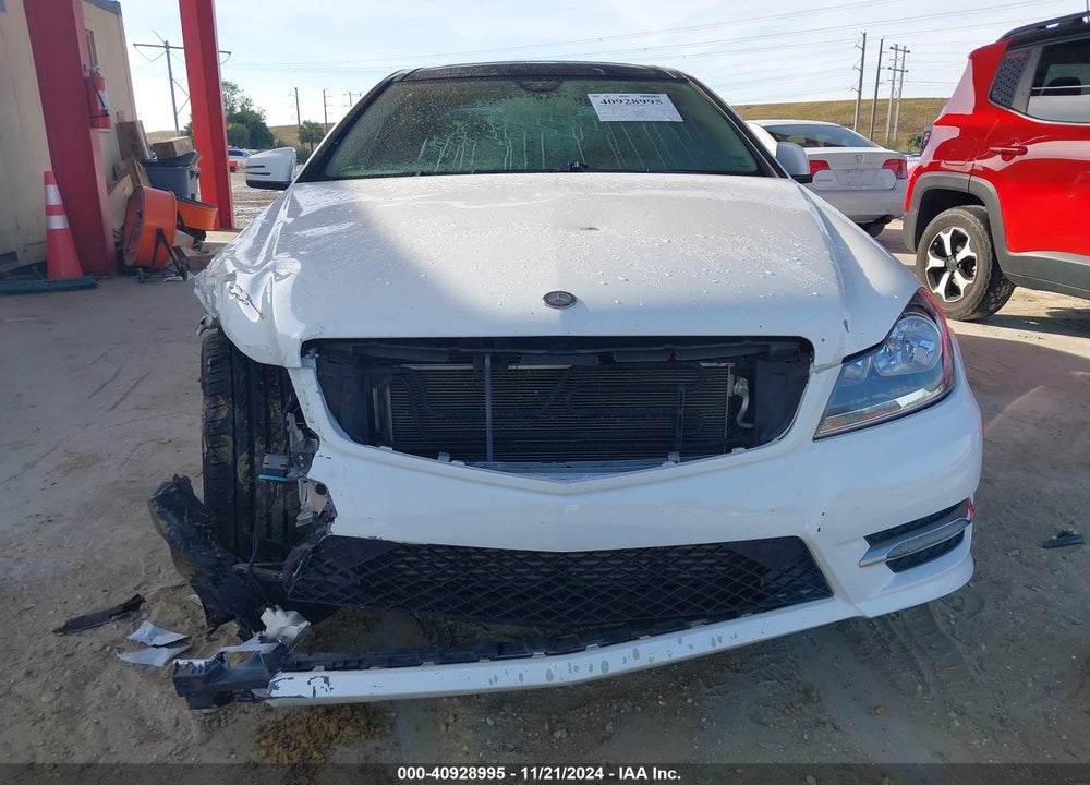 2013 MERCEDES-BENZ C 250 VIN: WDDGJ4HBXDF958791