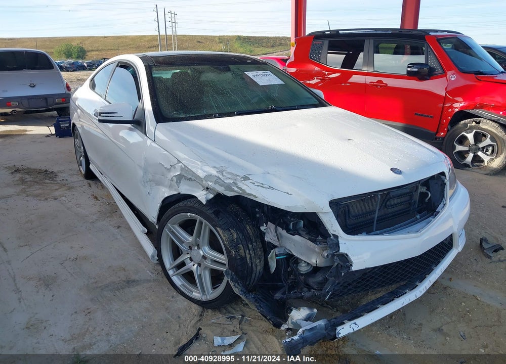 2013 MERCEDES-BENZ C 250 VIN: WDDGJ4HBXDF958791