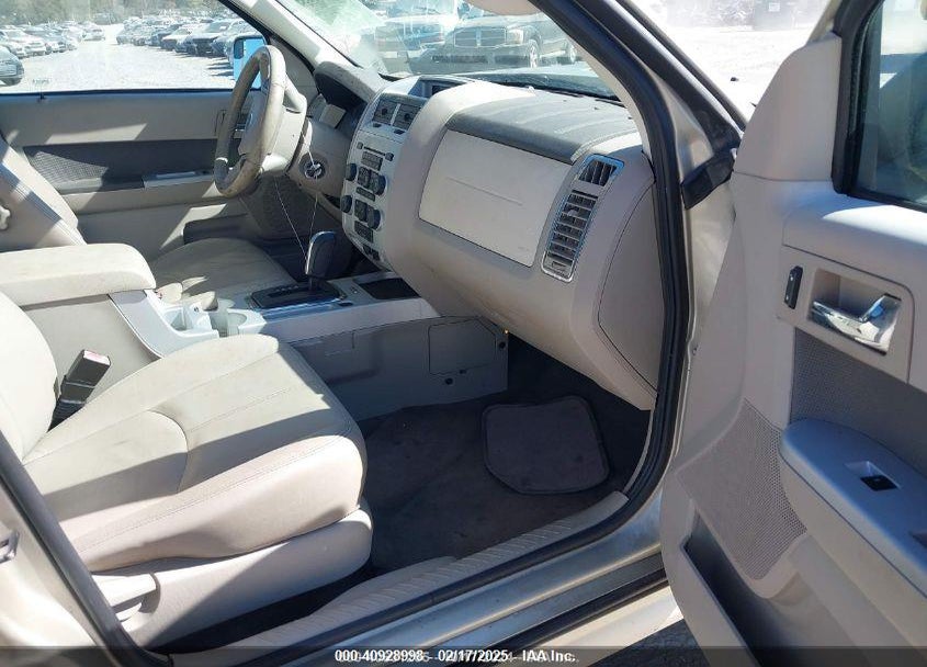 2010 MERCURY MARINER VIN: 4M2CN9B70AKJ11449