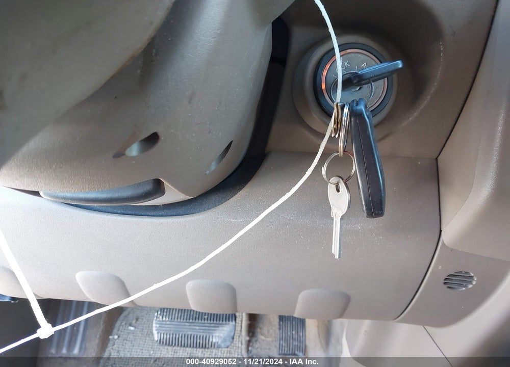 2006 NISSAN PATHFINDER SE VIN: 5N1AR18U56C637122