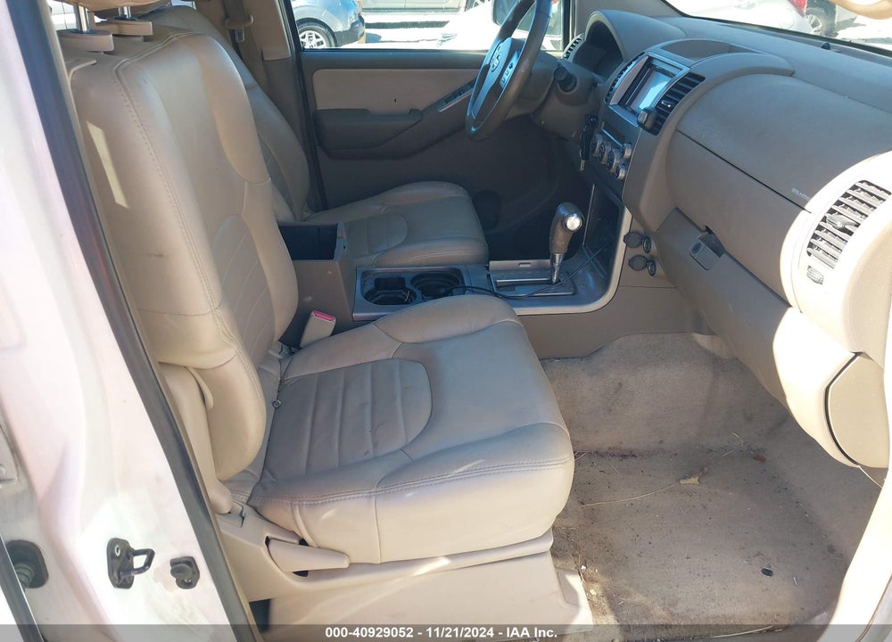2006 NISSAN PATHFINDER SE VIN: 5N1AR18U56C637122