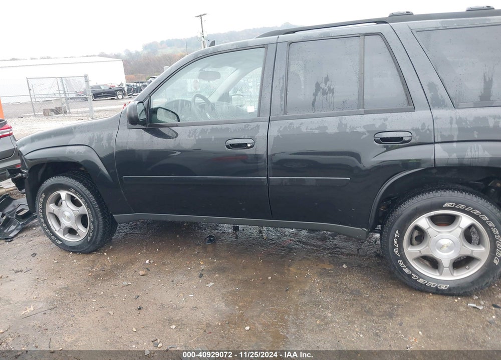 2008 CHEVROLET TRAILBLAZER LT VIN: 1GNDS13S882199384