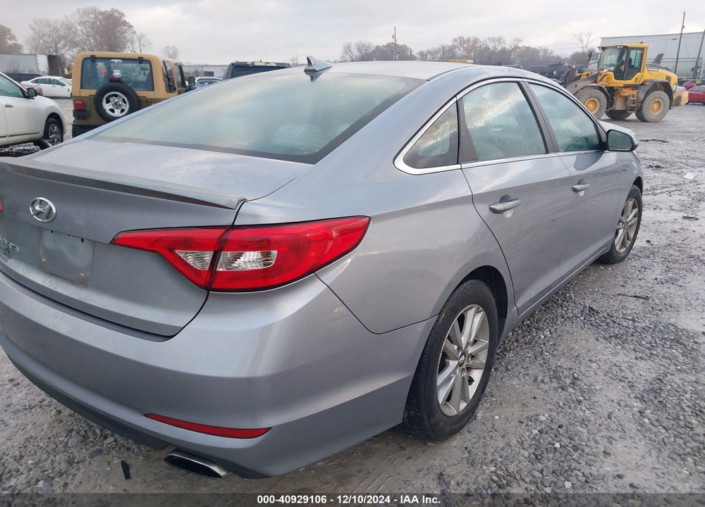 2016 HYUNDAI SONATA SE VIN: 5NPE24AF0GH302279