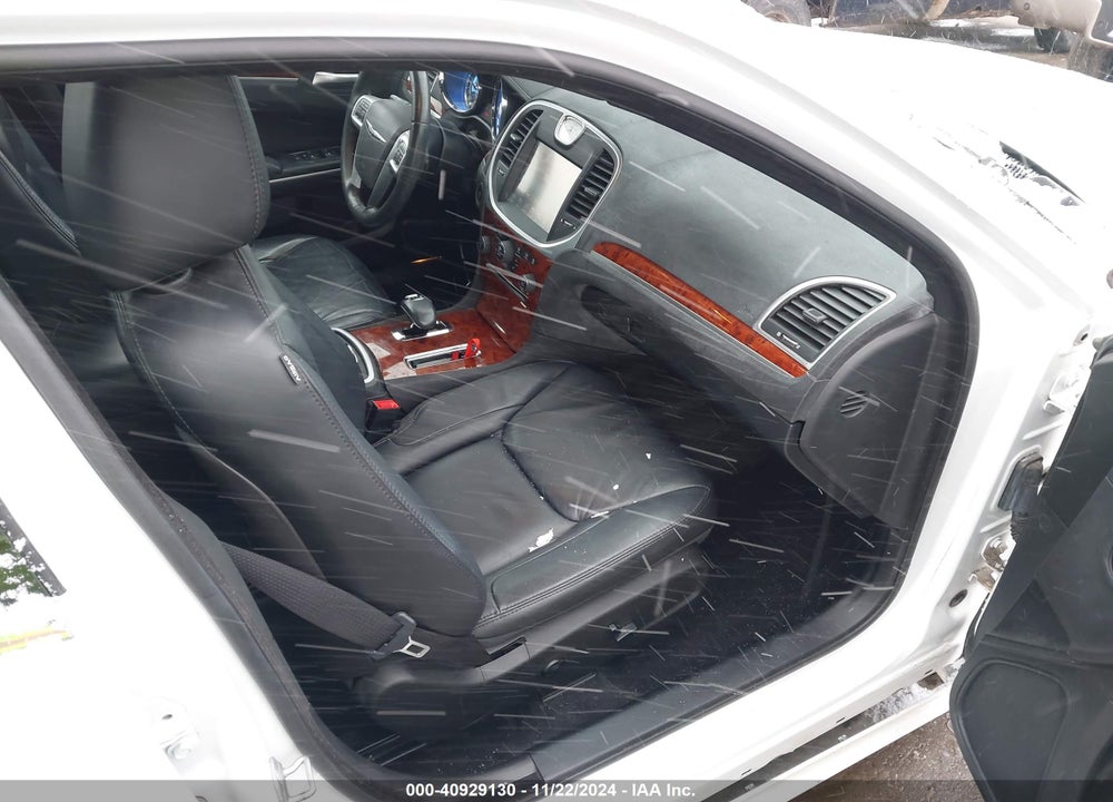2014 CHRYSLER 300 VIN: 2C3CCARG3EH280451
