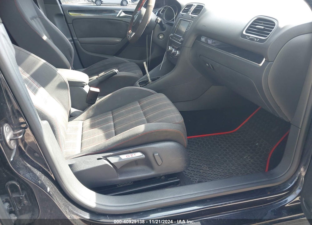 2012 VOLKSWAGEN PASSAT 2.5L S VIN: 1VWAP7A35CC026563
