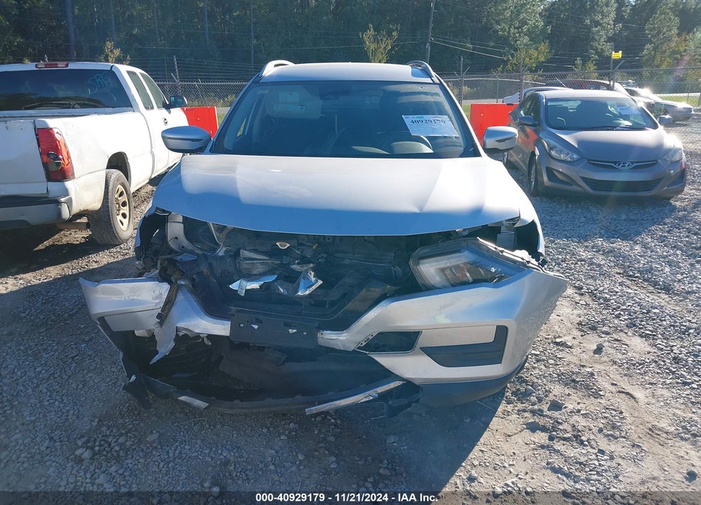 2020 NISSAN ROGUE SV FWD VIN: JN8AT2MT5LW009052