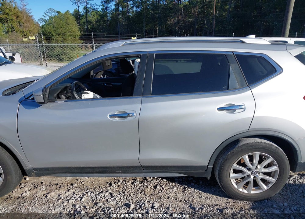 2020 NISSAN ROGUE SV FWD VIN: JN8AT2MT5LW009052