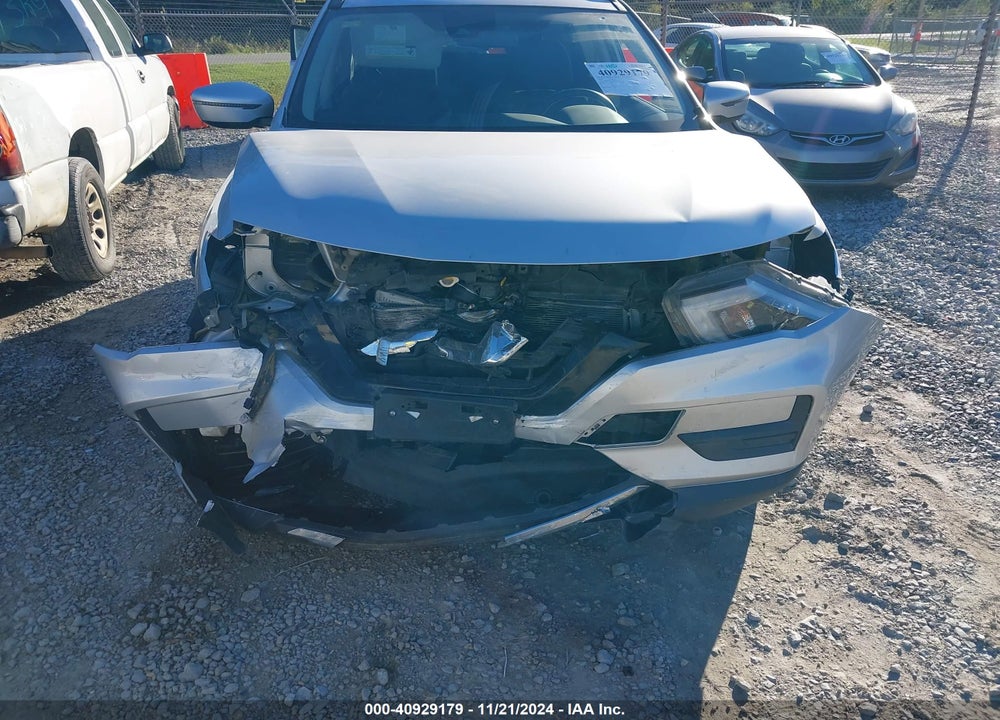 2020 NISSAN ROGUE SV FWD VIN: JN8AT2MT5LW009052