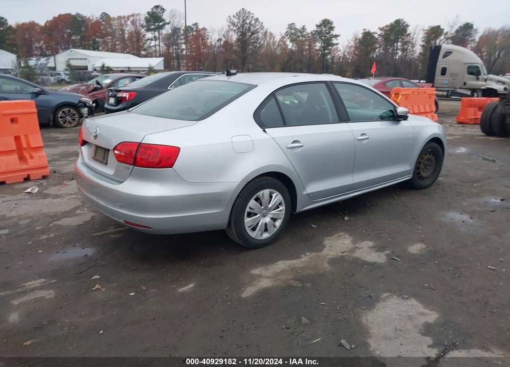 2014 VOLKSWAGEN JETTA 1.8T SE VIN: 3VWD17AJ0EM221209