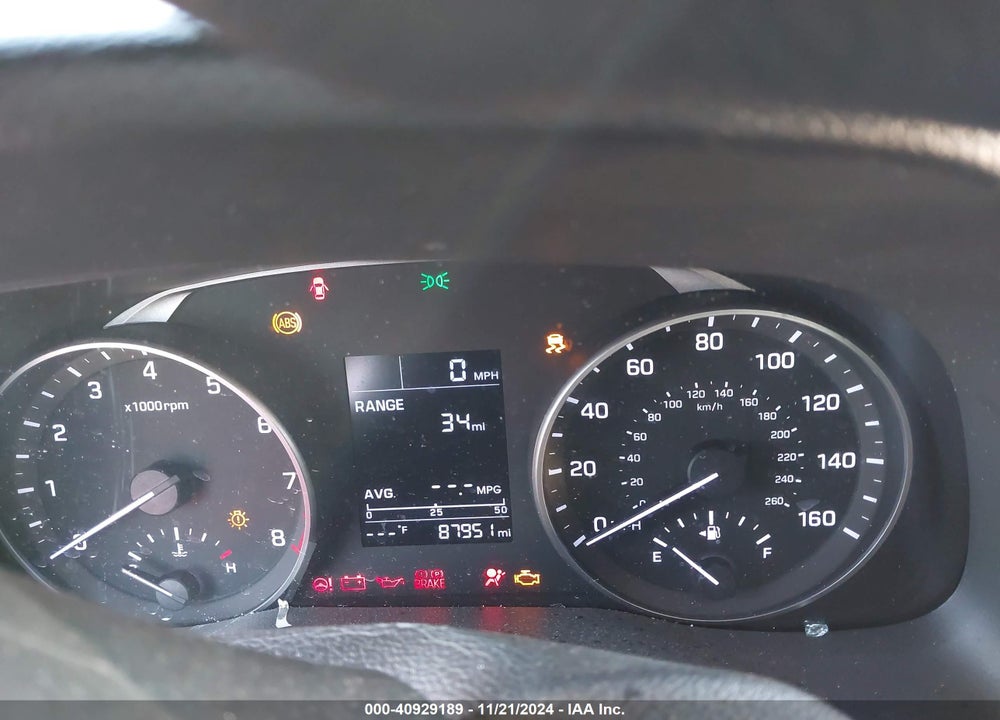 2018 HYUNDAI ELANTRA SE VIN: 5NPD74LF7JH344286