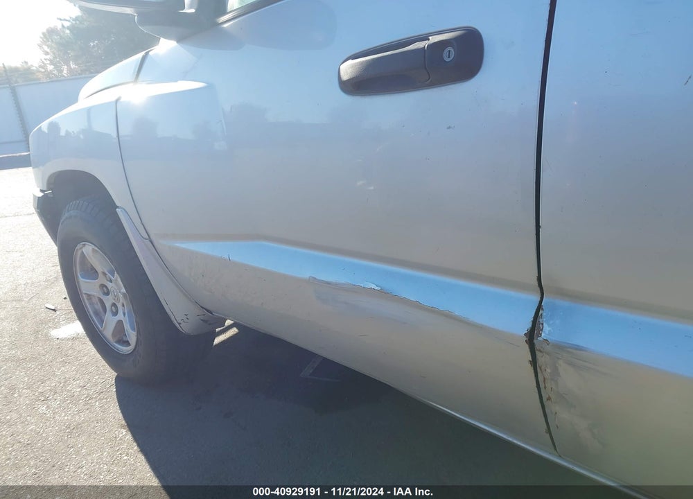2005 DODGE DAKOTA SLT VIN: 1D7HE48N45S126245