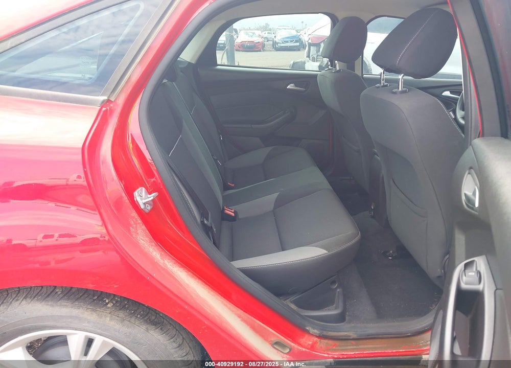 2013 FORD FOCUS VIN: 1FADP3F27DL158868