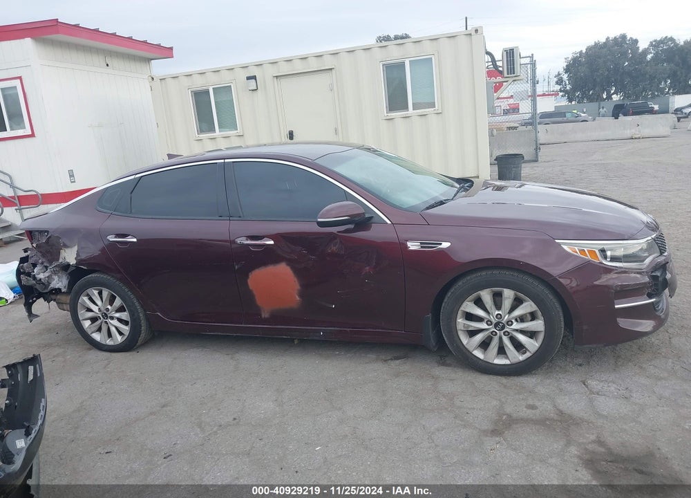 2018 KIA OPTIMA EX VIN: 5XXGU4L39JG212007