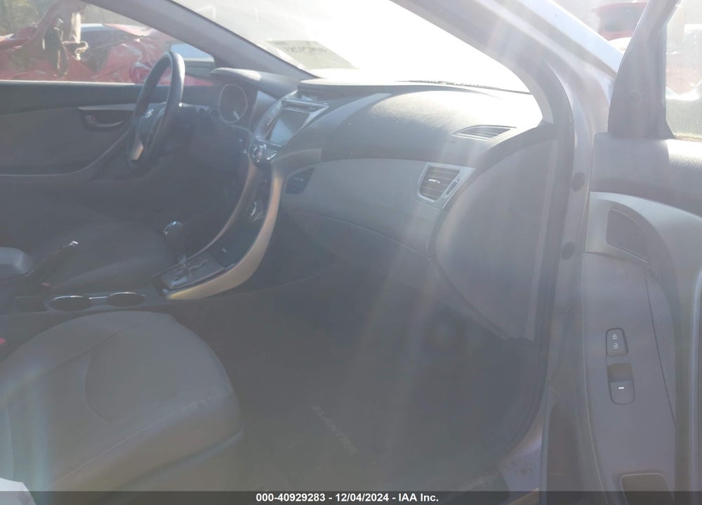 2013 HYUNDAI ELANTRA VIN: KMHDH4AE3DU640449