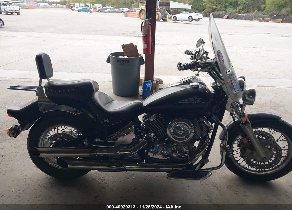 2000 YAMAHA XVS1100 VIN: JYAVP11E7YA003836