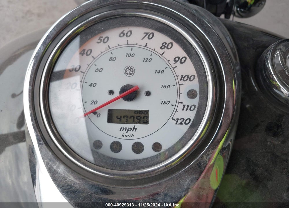 2000 YAMAHA XVS1100 VIN: JYAVP11E7YA003836