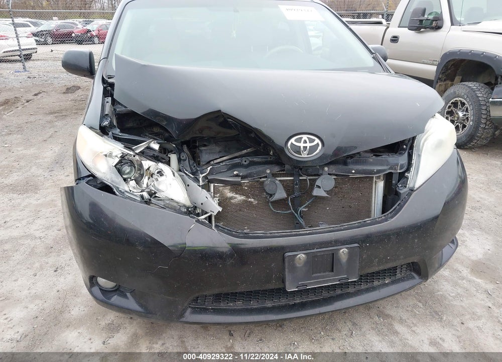 2011 TOYOTA SIENNA XLE LIMITED VIN: 5TDYK3DC7BS011788