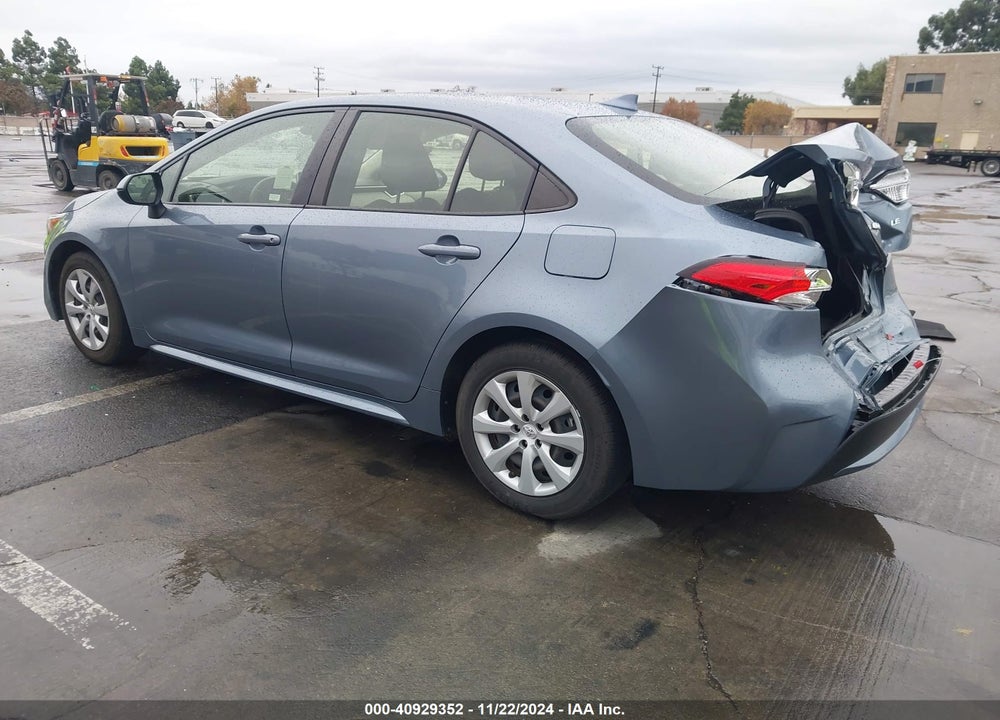 2021 TOYOTA COROLLA LE VIN: JTDEPMAE1MJ142585