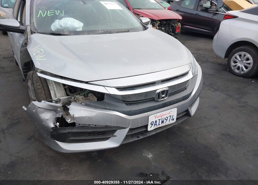 2018 HONDA CIVIC EX VIN: 2HGFC2F71JH585204