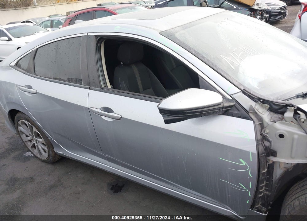 2018 HONDA CIVIC EX VIN: 2HGFC2F71JH585204