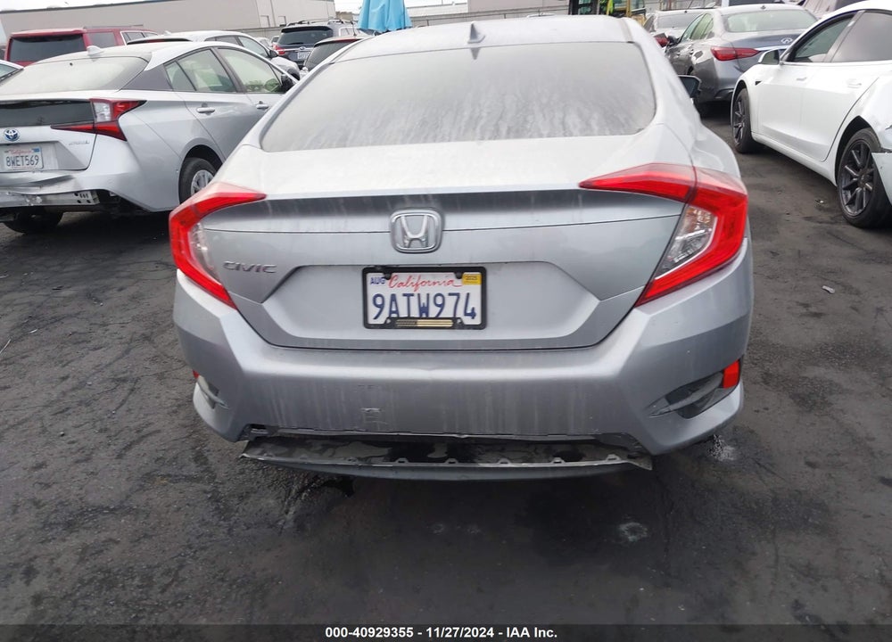 2018 HONDA CIVIC EX VIN: 2HGFC2F71JH585204