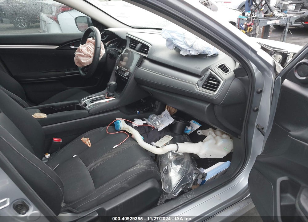 2018 HONDA CIVIC EX VIN: 2HGFC2F71JH585204