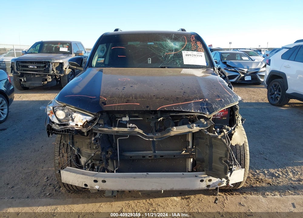 2019 TOYOTA 4RUNNER LIMITED NIGHTSHADE VIN: JTEBU5JR1K5639352