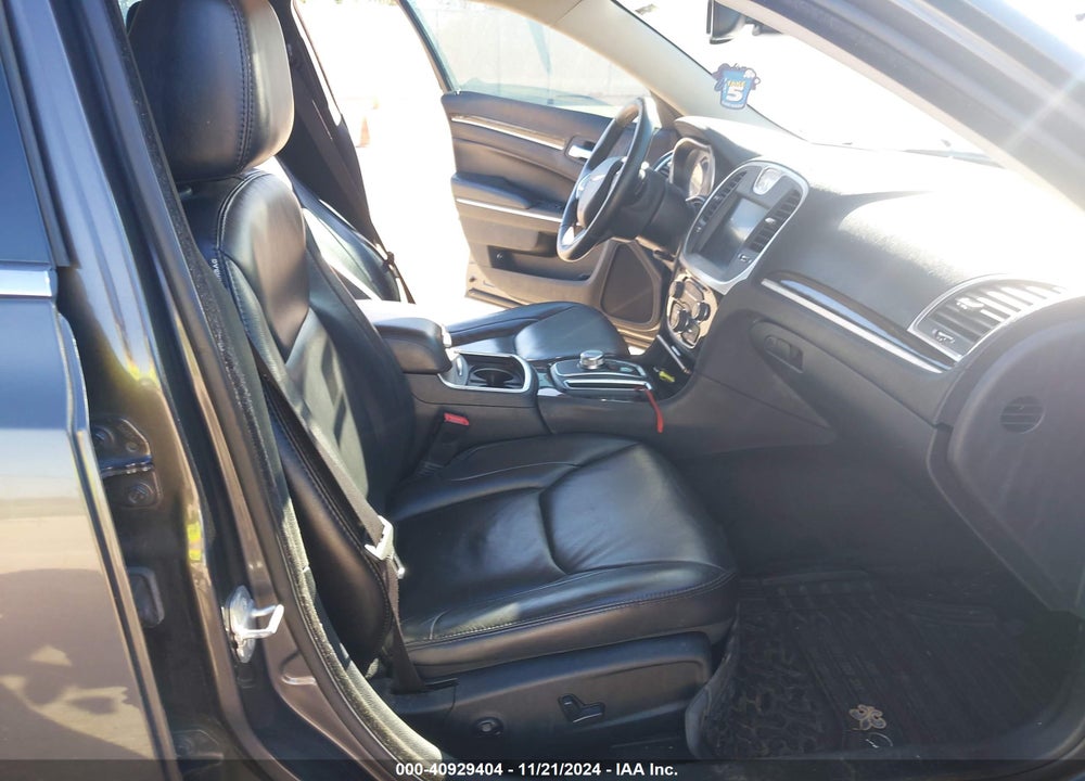 2016 CHRYSLER 300 LIMITED VIN: 2C3CCAAG3GH106376