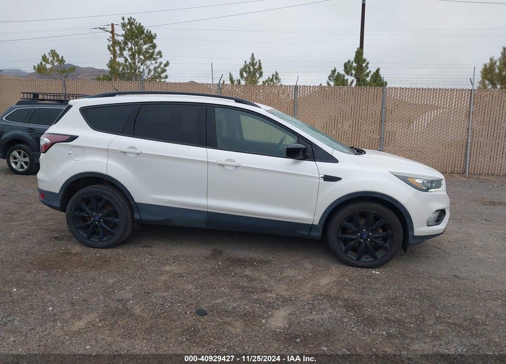 2017 FORD ESCAPE SE VIN: 1FMCU0GD6HUC11195