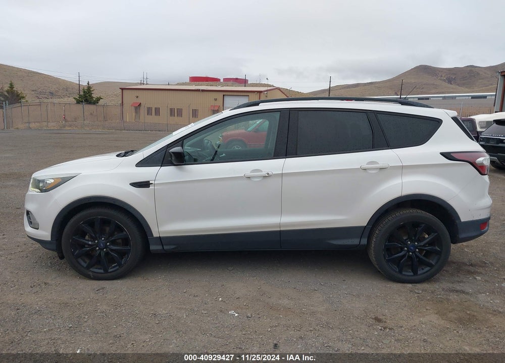 2017 FORD ESCAPE SE VIN: 1FMCU0GD6HUC11195