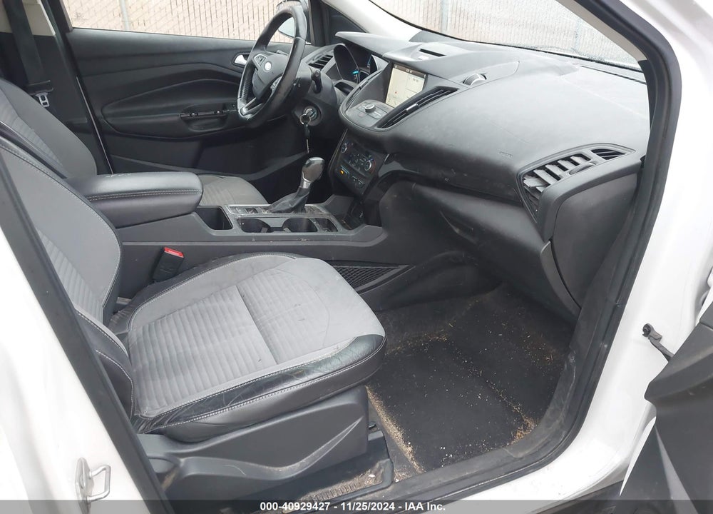 2017 FORD ESCAPE SE VIN: 1FMCU0GD6HUC11195